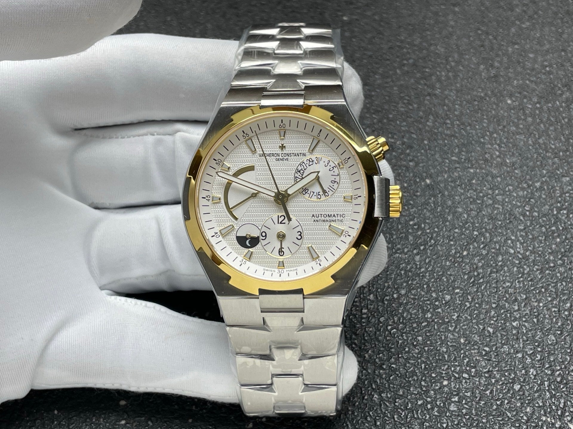 Vacheron Constantin Overseas Chronograph Moonphase Two-Tone Steel & Gold