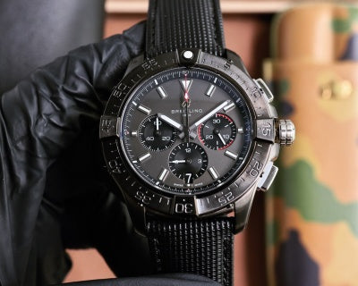 Breitling Avenger Chronograph