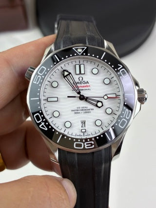 OMEGA Seamaster 300