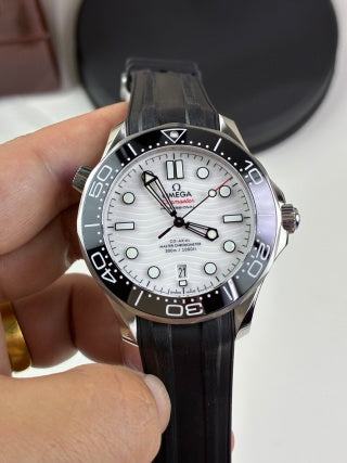 OMEGA Seamaster 300
